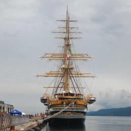 Collegamenti Partenze & Arrivi da Porti - Aeroporti - Ferrovie